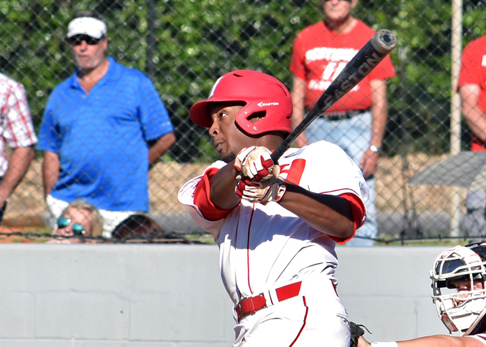 Anthony Spivey was 2-for-4 and drove in a run in Thursday's loss to Thomas More in the NCAA Division III South Regional. (Photo by Wesley Lyle)