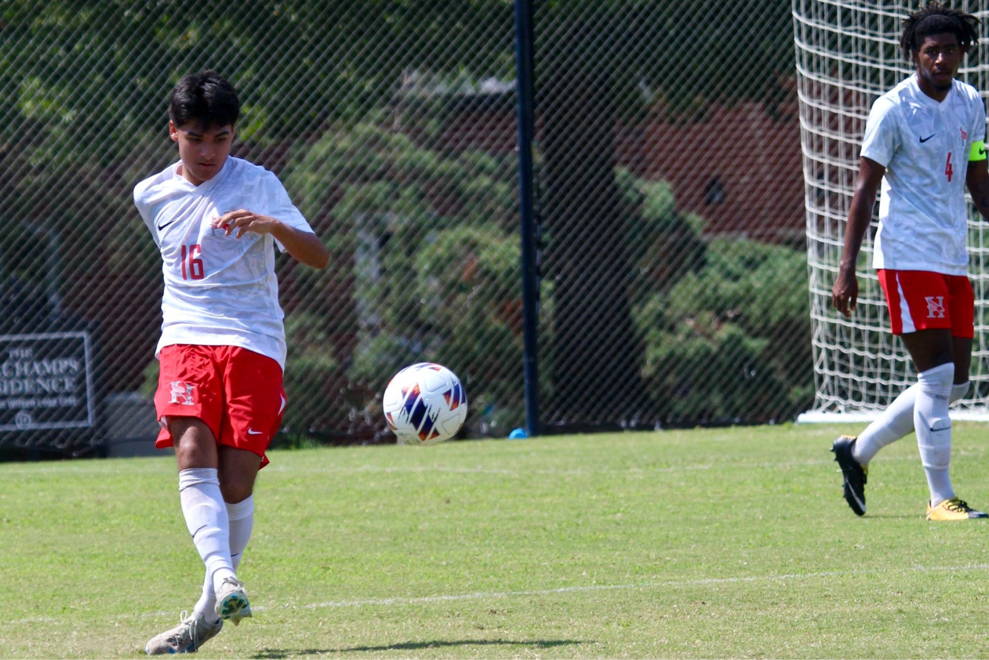 Second Half Surge Pushes MUW Past The Hawks