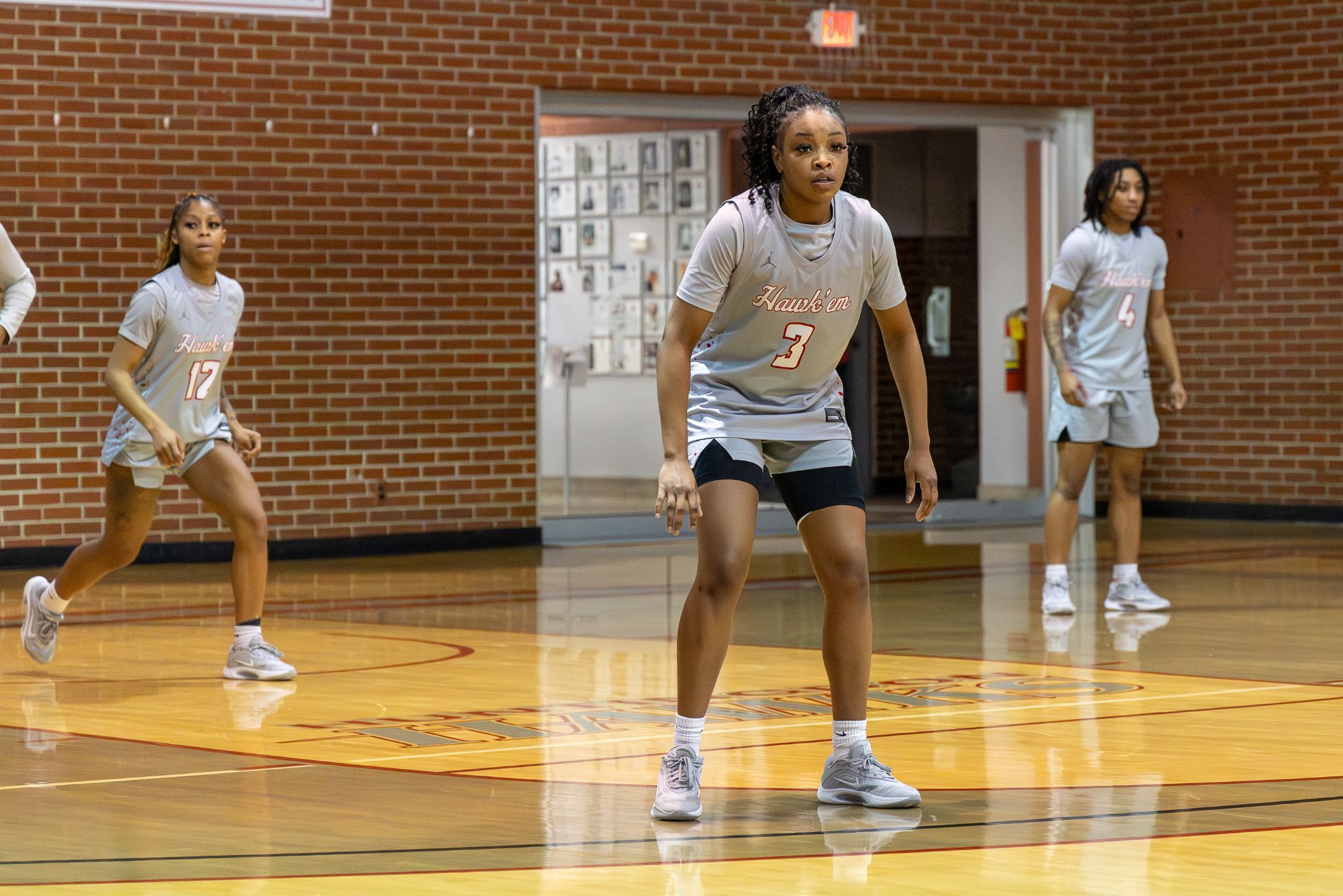 Hawks Can't Find Their Groove At LaGrange