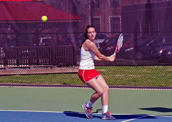 Women&rsquo;s tennis suffers first loss of the season