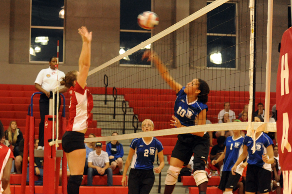 Huntingdon volleyball loses to Pensacola Christian
