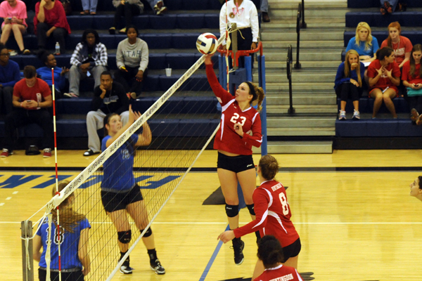 Huntingdon volleyball falls at Faulkner