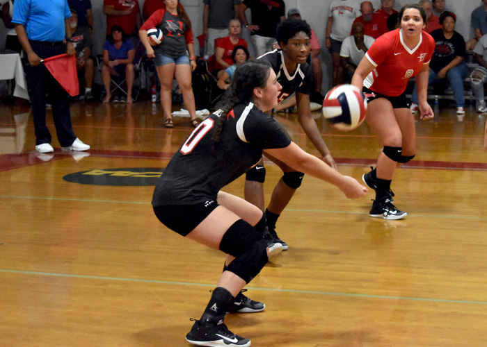 Hawks win three matches in Kentucky